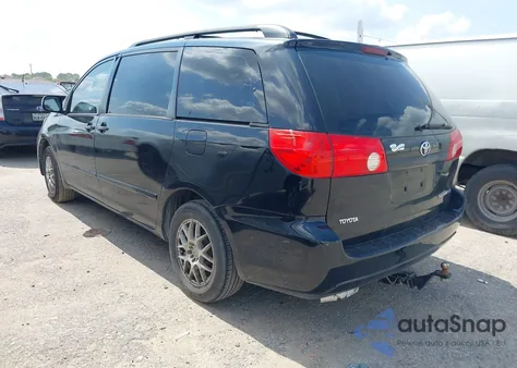 2010 Toyota Sienna Ce z USA, uszkodzony, nr VIN 5TDKK4CC4AS294176